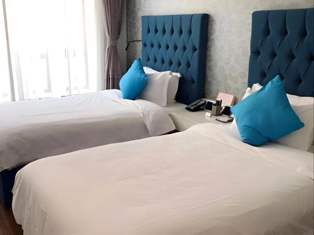 Bed in Shanghai Jinchen Hotel