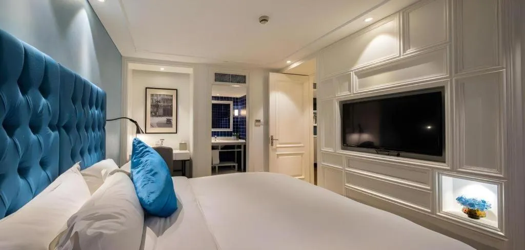 Bed in Shanghai Jinchen Hotel