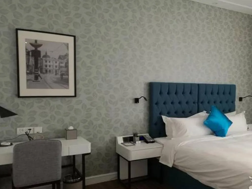 Bed in Shanghai Jinchen Hotel