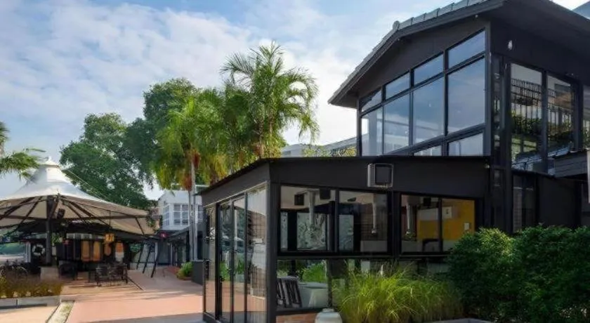 The Loft Seaside Sriracha Hotel