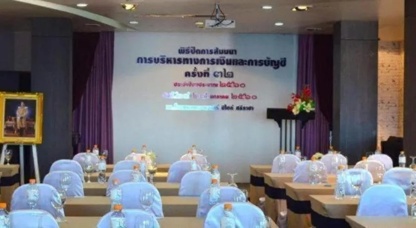 The Loft Seaside Sriracha Hotel