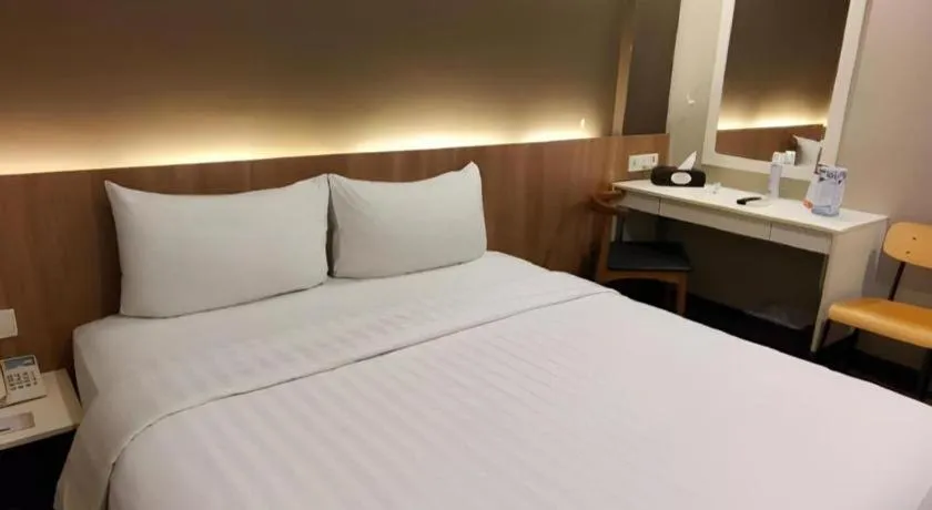 Bed in Hotel 61 Medan