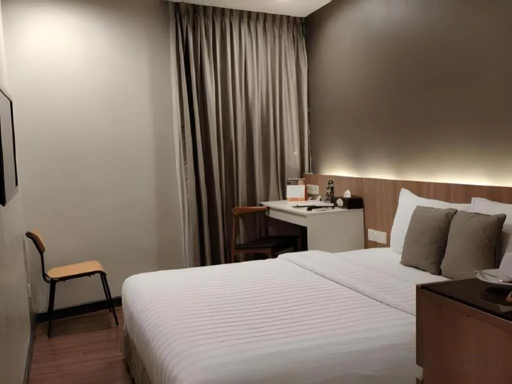 Bed in Hotel 61 Medan