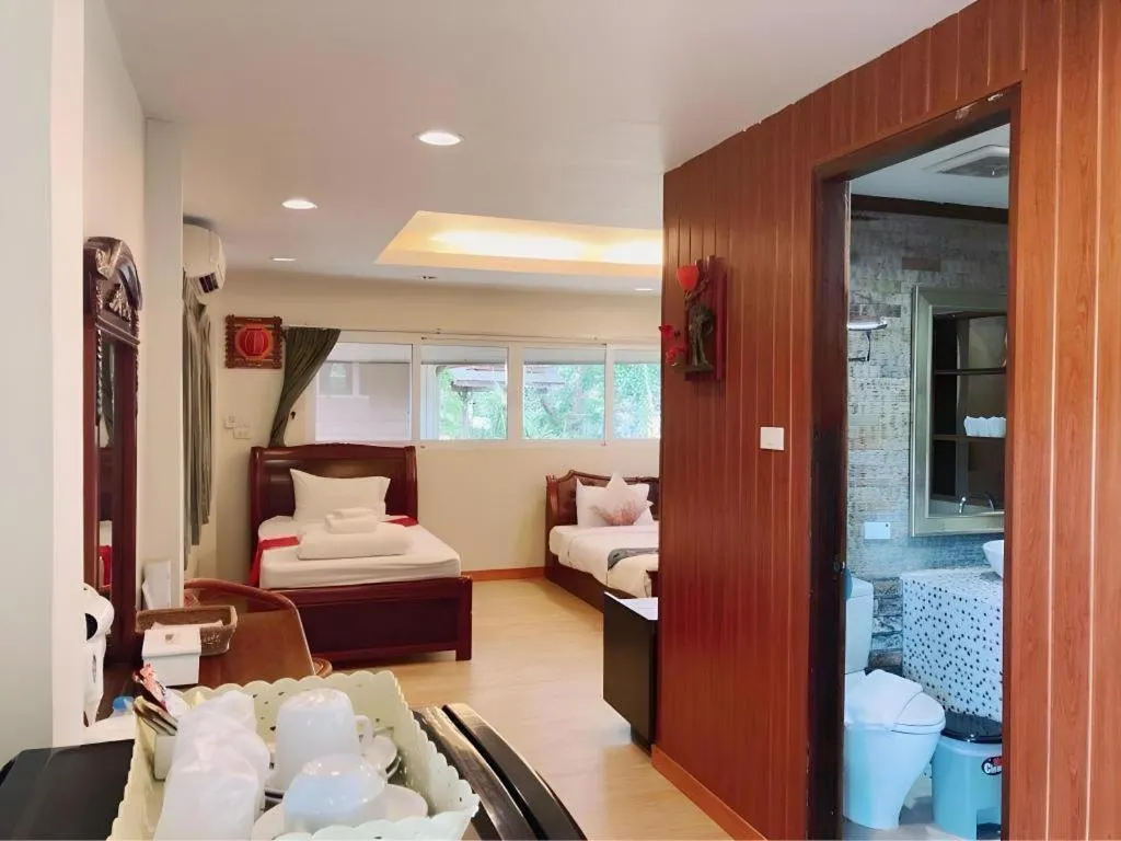 Bed in Khaoyai Kirithantip Resort