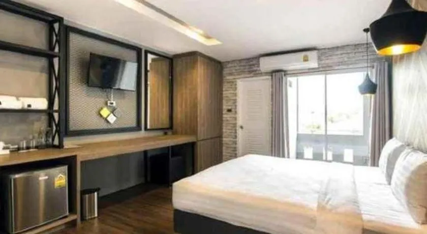 Bed in The Circle Hotel