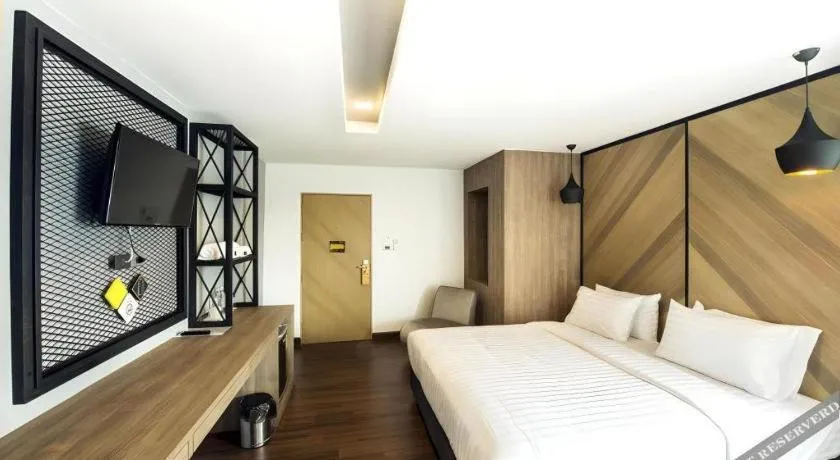 Bed in The Circle Hotel