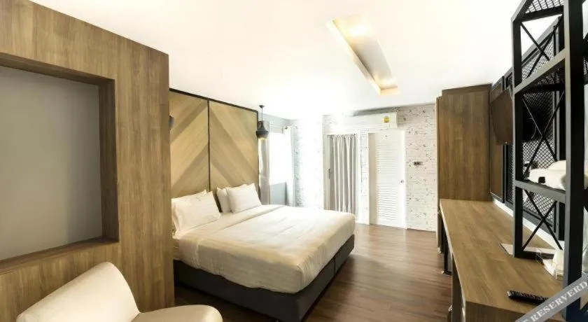 Bed in The Circle Hotel