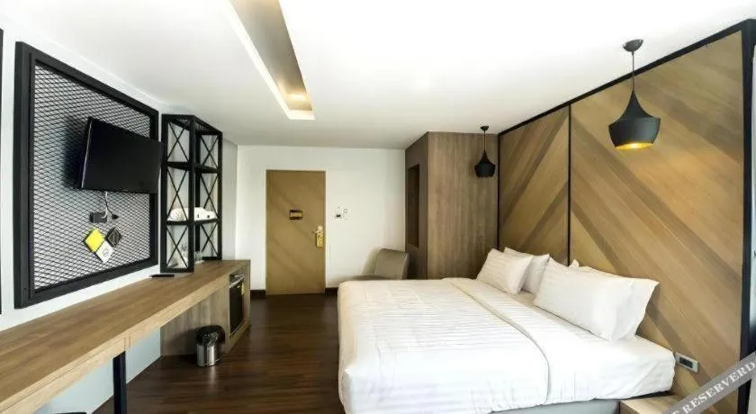 Bed in The Circle Hotel