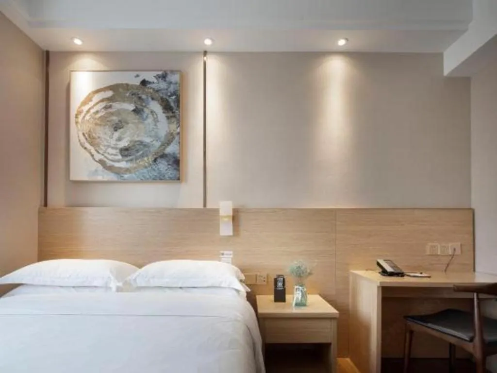 Bed in T Social Hotel Guangzhou Railway Station Branch