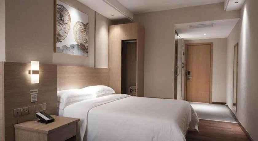 Bed in T Social Hotel Guangzhou Railway Station Branch