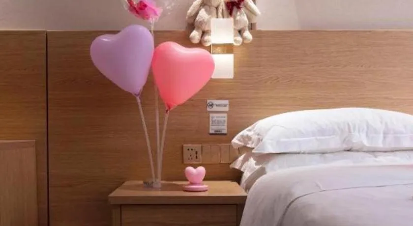 Bed in T Social Hotel Guangzhou Railway Station Branch