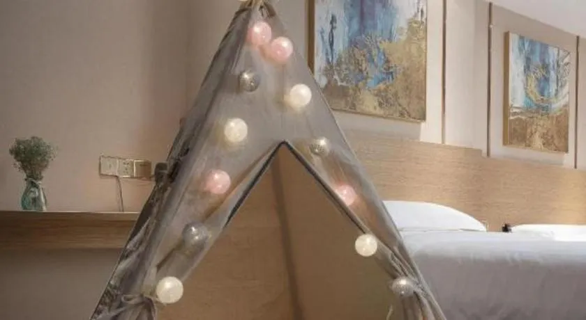 Bed in T Social Hotel Guangzhou Railway Station Branch