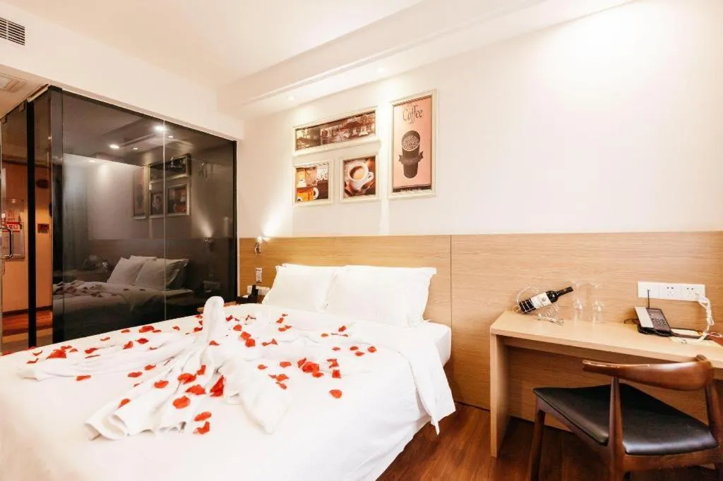 Bed in T Social Hotel Guangzhou Railway Station Branch