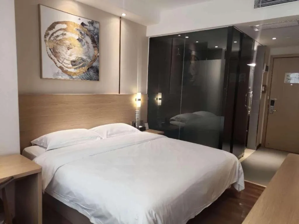 Bed in T Social Hotel Guangzhou Railway Station Branch