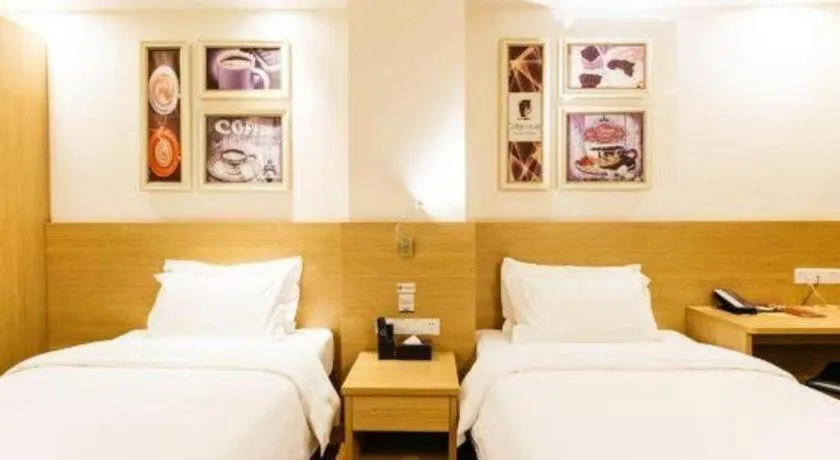 Bed in T Social Hotel Guangzhou Railway Station Branch