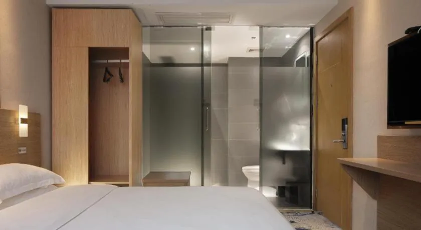 Bed in T Social Hotel Guangzhou Railway Station Branch