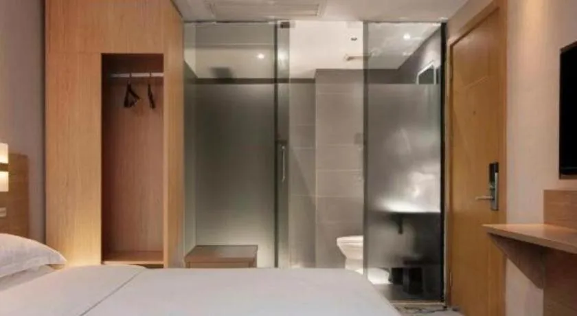 Bed in T Social Hotel Guangzhou Railway Station Branch