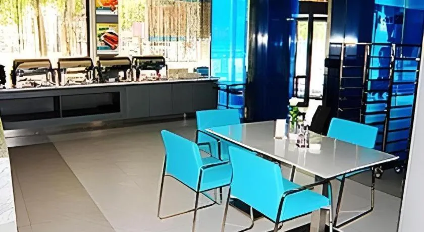 Jinjiang Inn Yueyang Railway Station