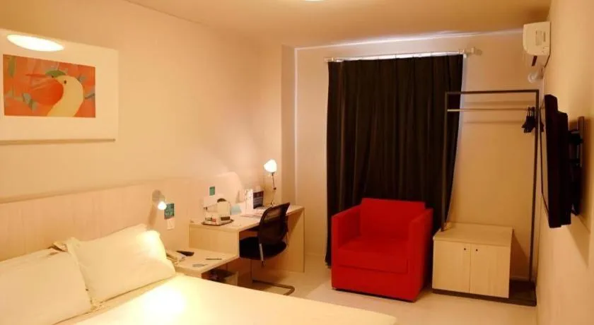 Bed in Jinjiang Inn Beijing Capital International Airport New Expo Metro Station