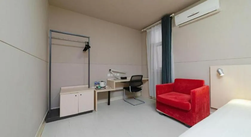 Bed in Jinjiang Inn Huizhou Xihu Lake Shuidong Street River View