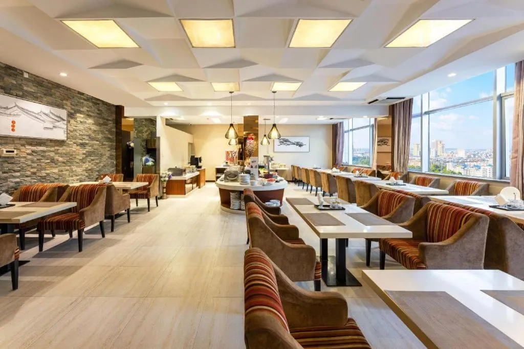 Metropolo Hotel Hefei Baohe Wandabao Park Metro Station