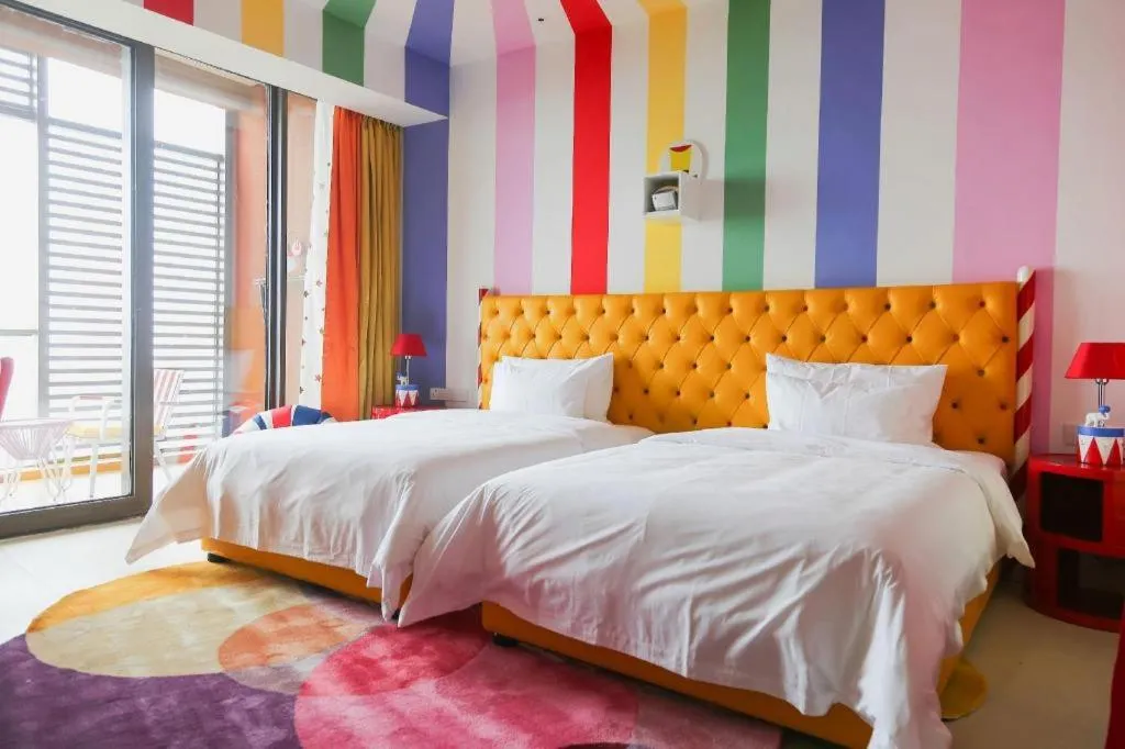 Bed in Mangrove Tree Resort World Qingdao