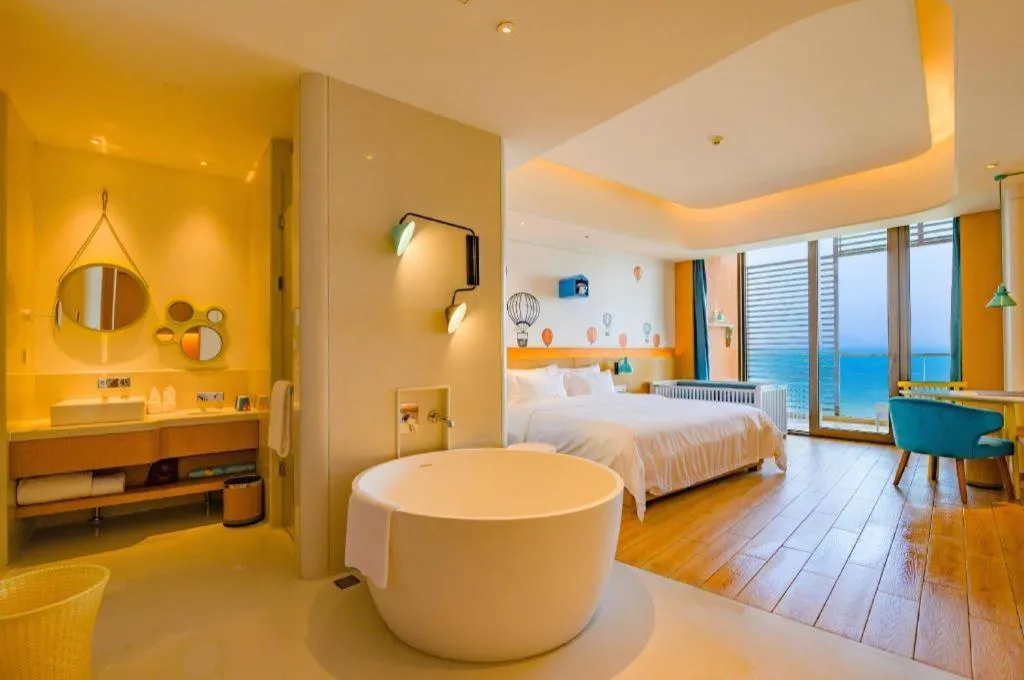 Bed in Mangrove Tree Resort World Qingdao