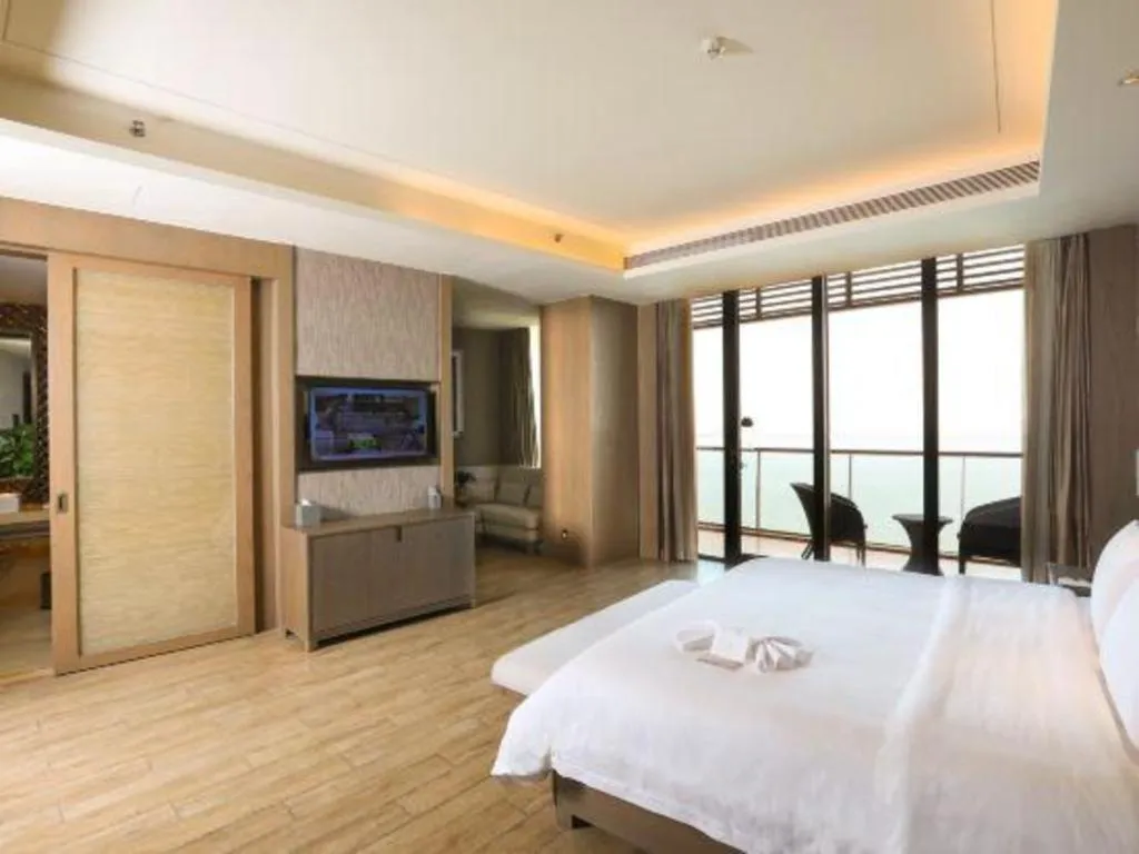 Bed in Mangrove Tree Resort World Qingdao
