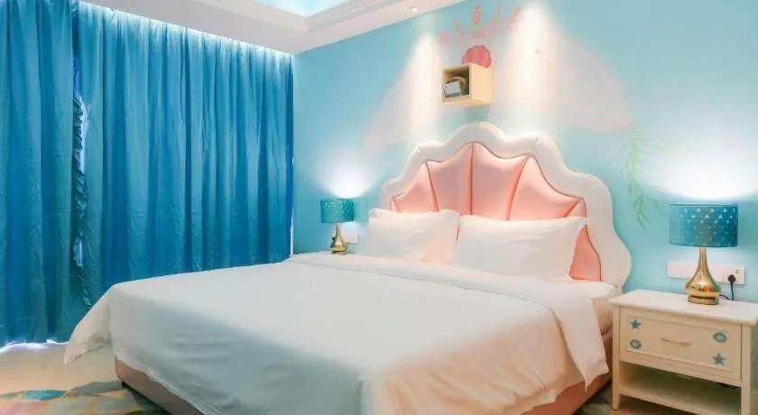 Bed in Mangrove Tree Resort World Qingdao