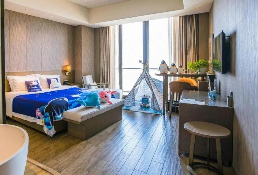 Bed in Mangrove Tree Resort World Qingdao