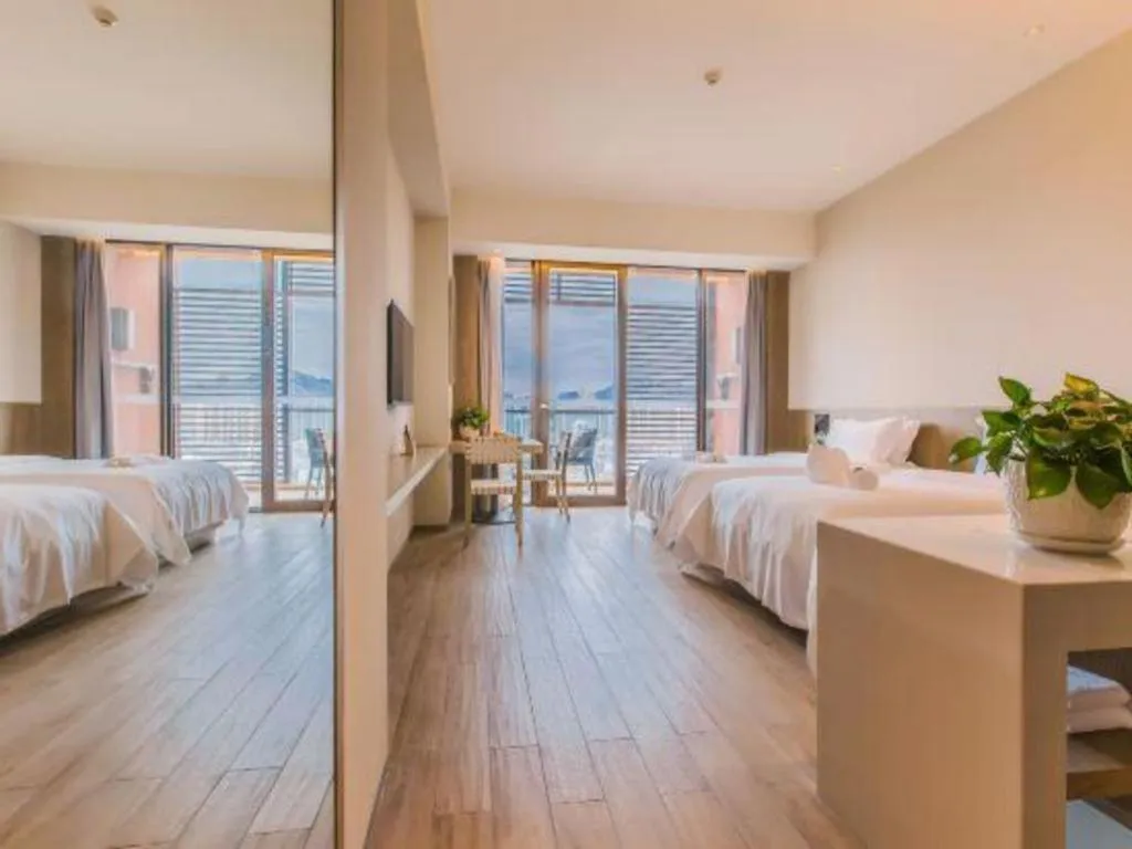 Bed in Mangrove Tree Resort World Qingdao