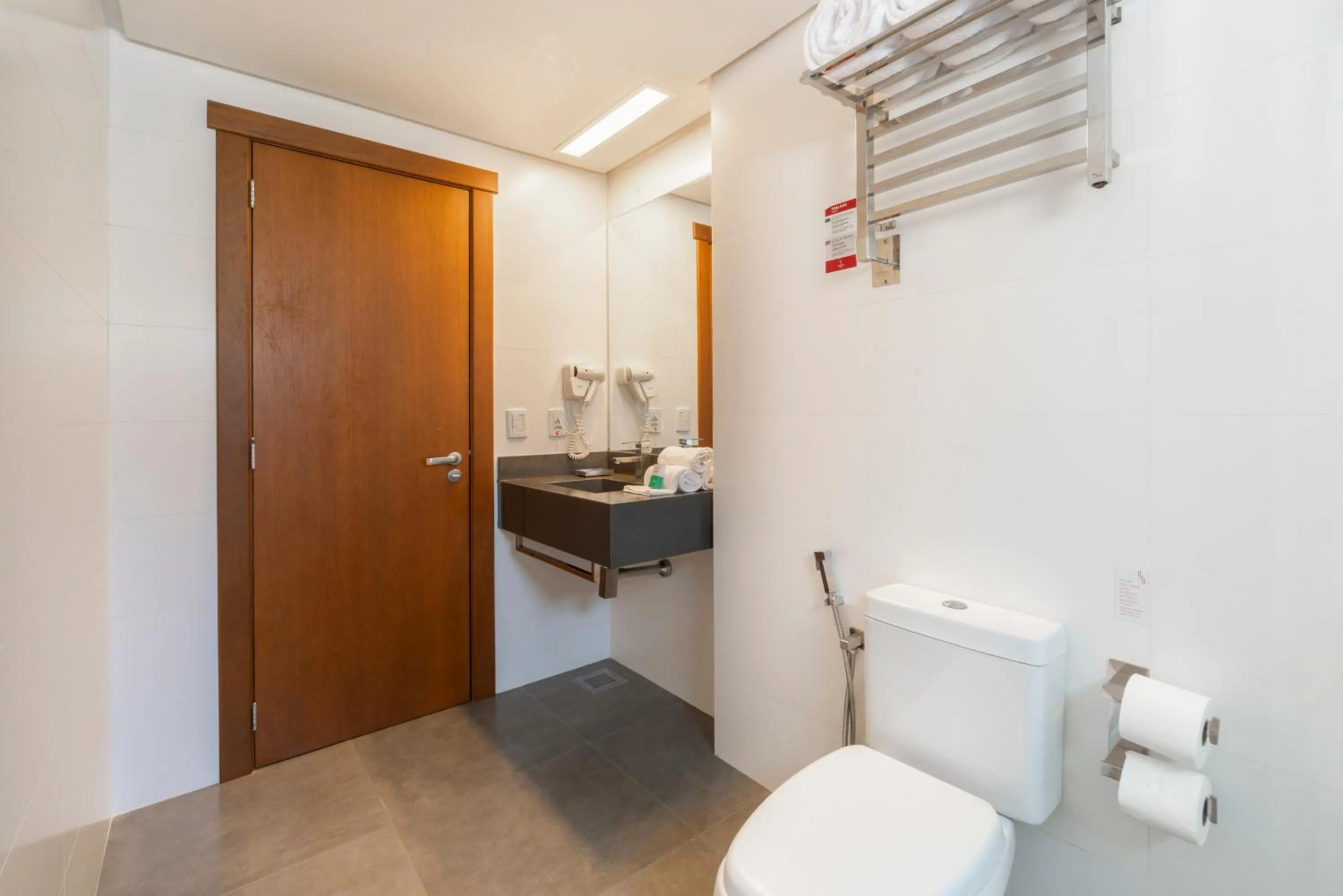 Bathroom in Hotel Laghetto Stilo Centro