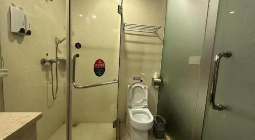 GreenTree Inn Shenzhen Guanggang Port Futian South Road Express Hotel