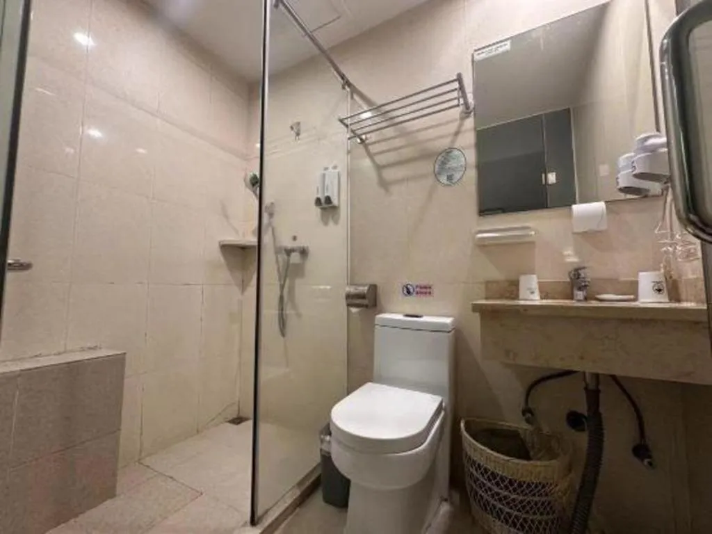 GreenTree Inn Shenzhen Guanggang Port Futian South Road Express Hotel