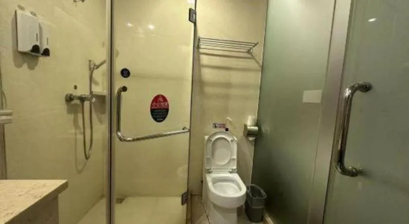 GreenTree Inn Shenzhen Guanggang Port Futian South Road Express Hotel