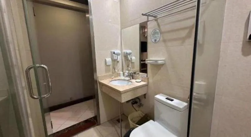 GreenTree Inn Shenzhen Guanggang Port Futian South Road Express Hotel