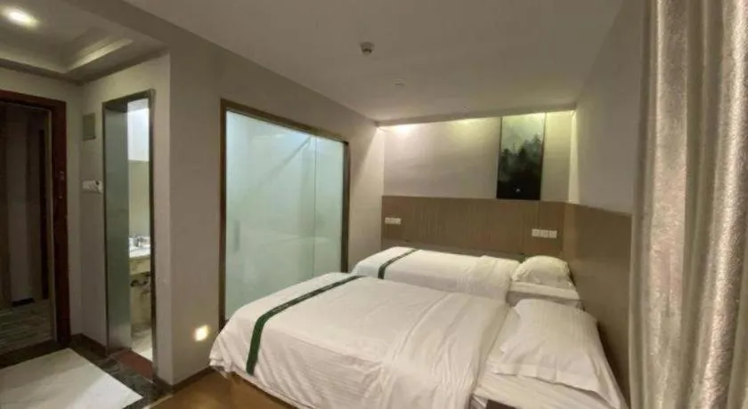 Bed in GreenTree Inn Shenzhen Guanggang Port Futian South Road Express Hotel