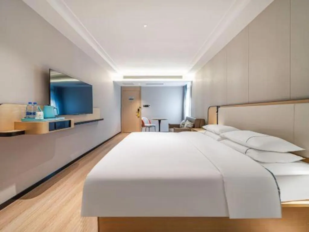 Bed in City Comfort Inn Guangzhou Tiyu West Road Metro Station