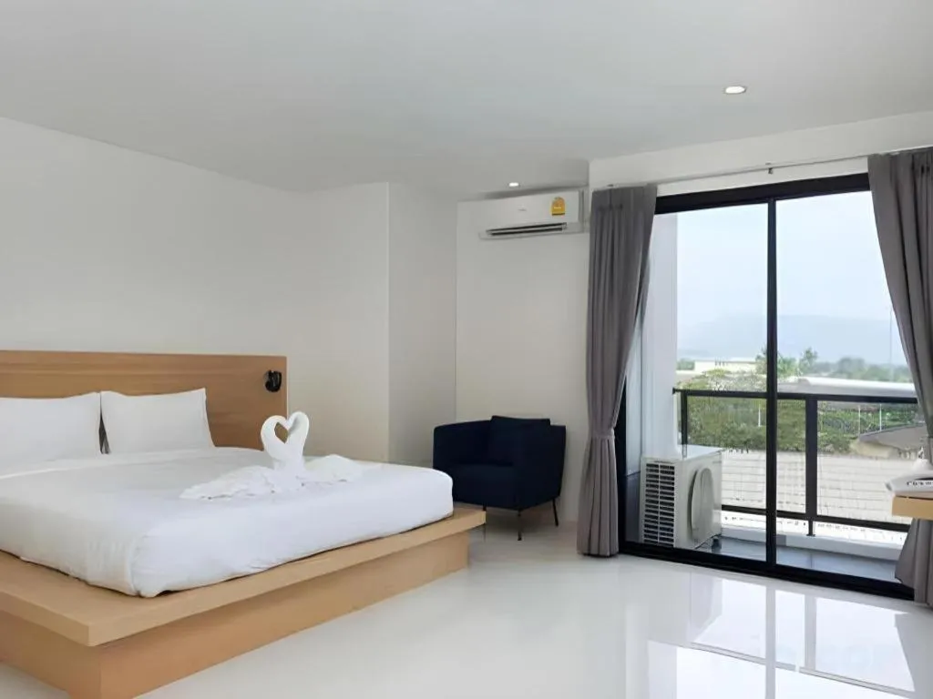 Bed in Le Park Hotel