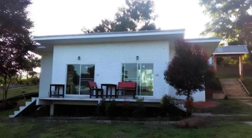 White Rock Resort Pakchong