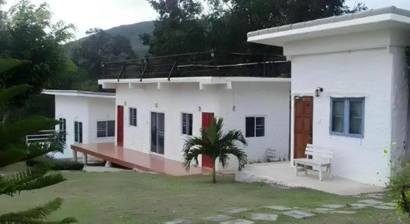 White Rock Resort Pakchong