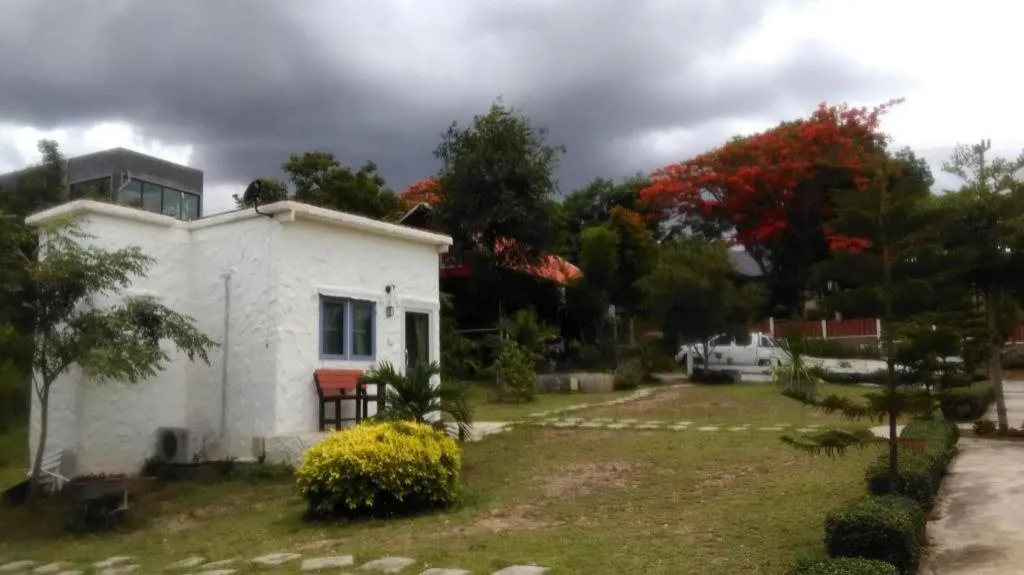 White Rock Resort Pakchong