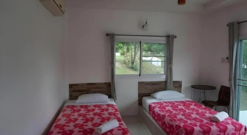 Bed in White Rock Resort Pakchong