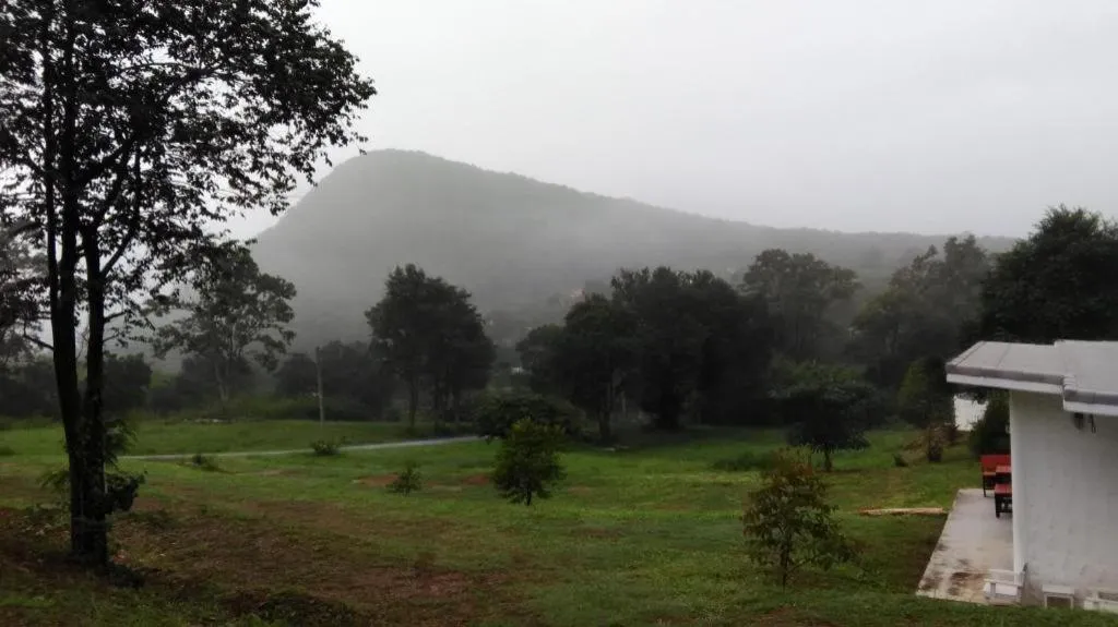 White Rock Resort Pakchong