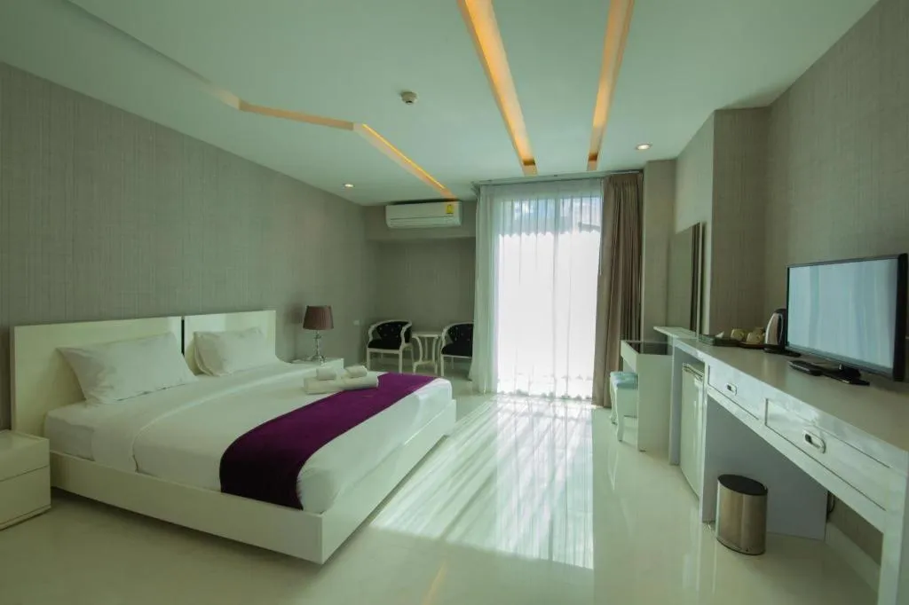 Bed in Phuglong Hotel