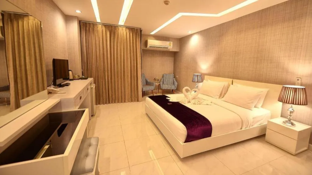 Bed in Phuglong Hotel