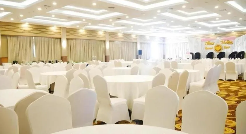 The Golden Bay Hotel Batam