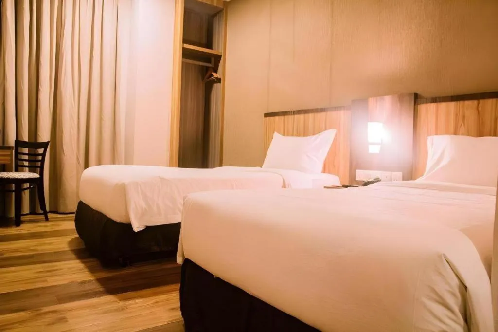 Bed in The Golden Bay Hotel Batam