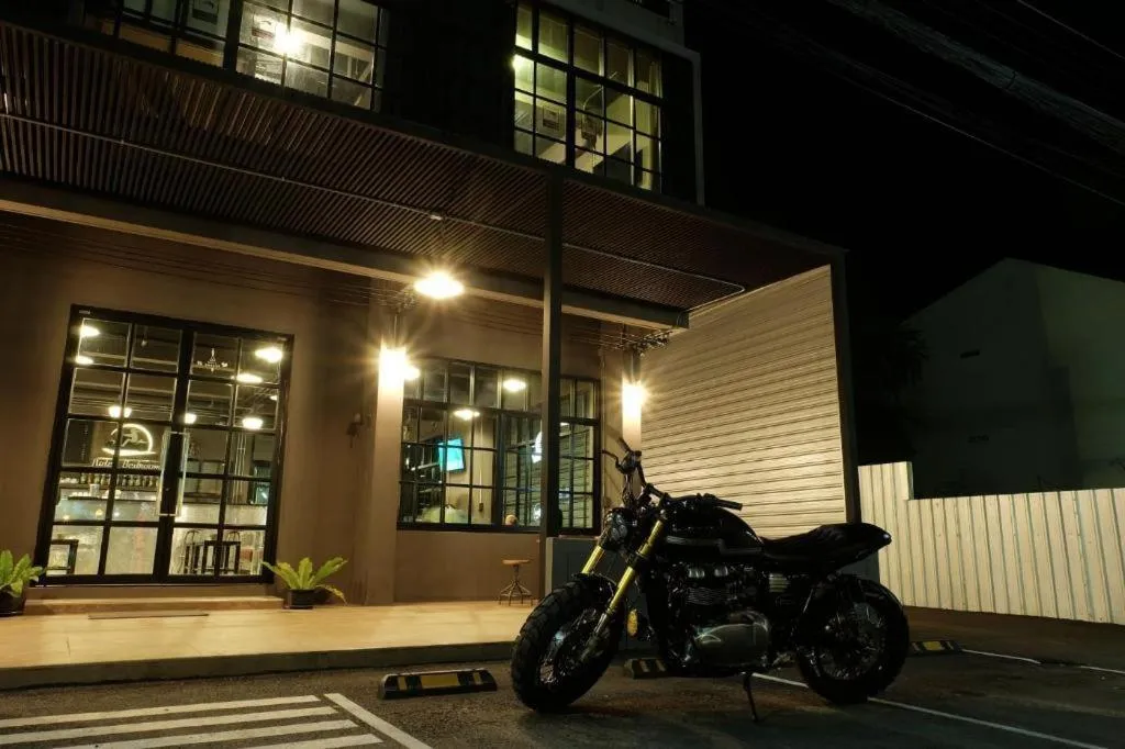 Rider bedroom hostel & cafe