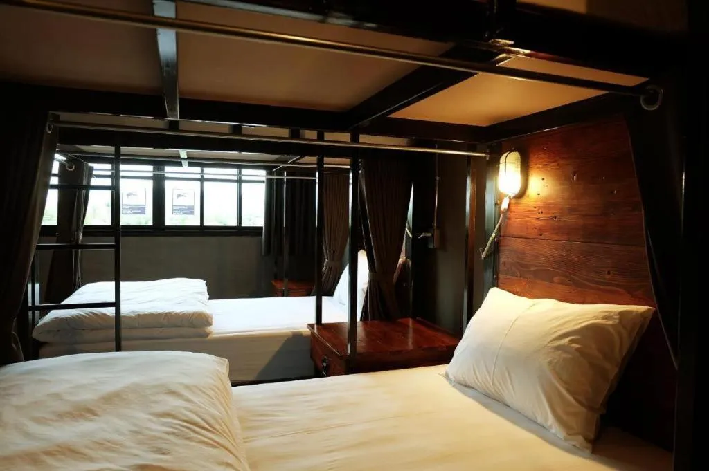 Bed in Rider bedroom hostel & cafe